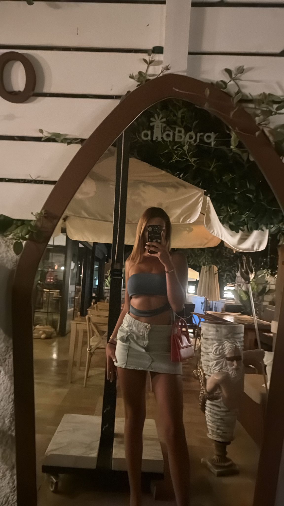 Ankara’in En Çekici Sarışını Elisa ?