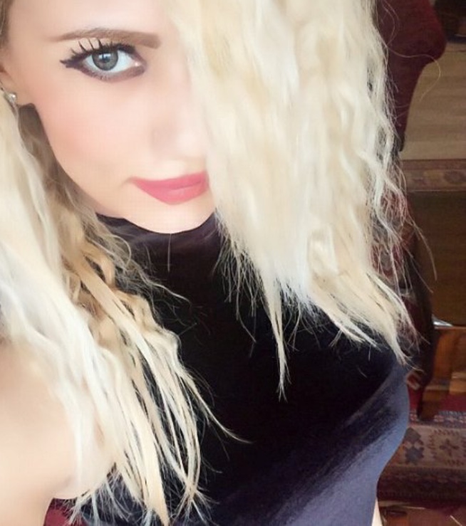 20 Yaşında Ankara Otele Gelen Çıtır Escort Merve