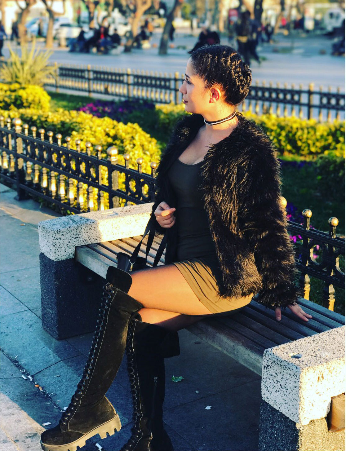 22 Yaşında Escort Kardelen İle Keyifli Bir Seks