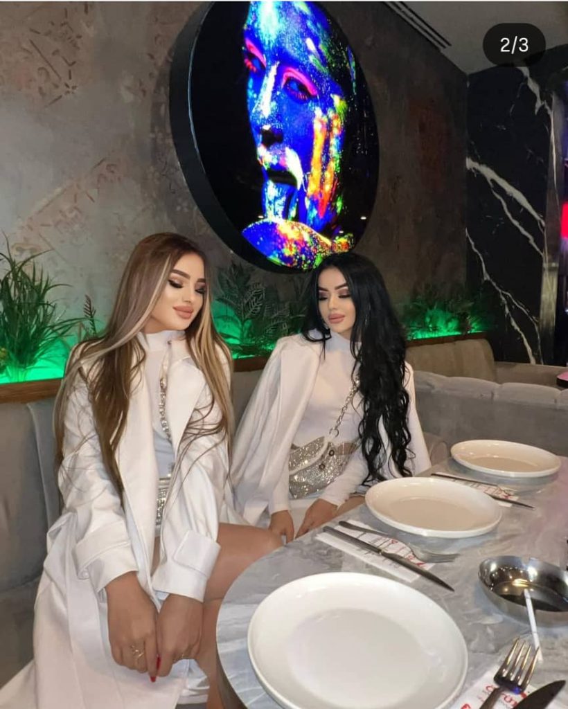 ZARA ve GAMZE 2 KIZ ARKADAŞ?